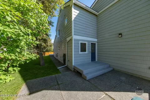 1701 Commodore Dr, Anchorage, AK 99507 photo 7