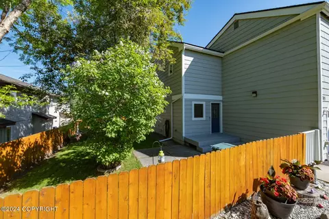 1701 Commodore Dr, Anchorage, AK 99507 photo 9