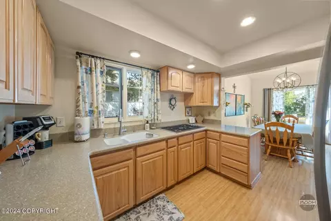 1701 Commodore Dr, Anchorage, AK 99507 photo 26
