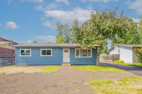 6962 Cutty Sark St, Anchorage, AK 99502