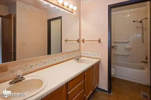 18323 Gavin Cir, Eagle River, AK 99577 photo 5