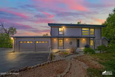 9600 Slalom Dr, Anchorage, AK 99507