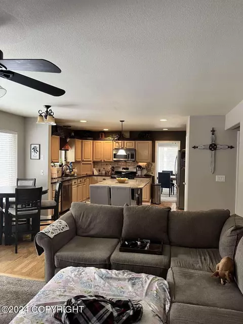 Kitchen - 19240 Babrof Dr, Eagle River, AK 99577 photo 2 of 2