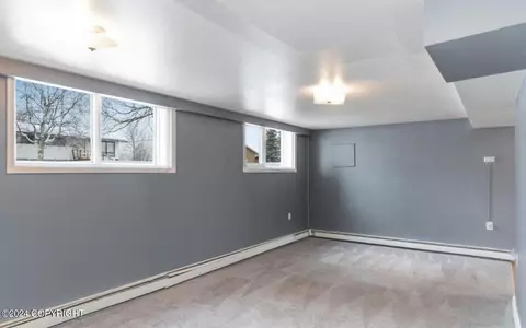4313 E 8th Ave, Anchorage, AK 99508 photo 24