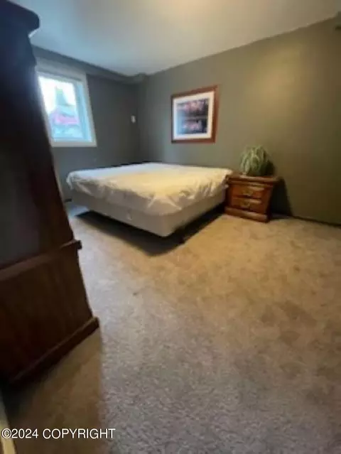 4313 E 8th Ave, Anchorage, AK 99508 photo 33