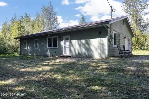 1306 Hartzog Loop, North Pole, AK 99705 photo 1