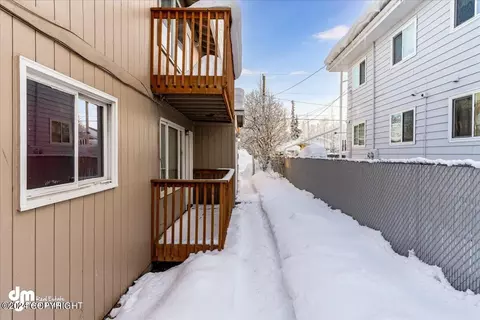 609 Irwin St, Anchorage, AK 99508 photo 24