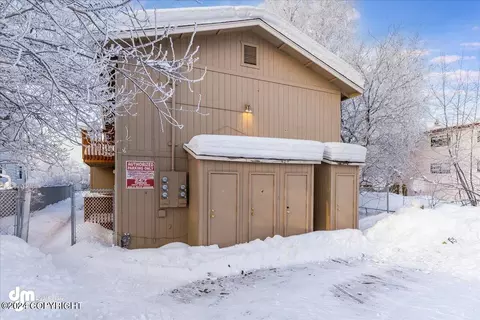 609 Irwin St, Anchorage, AK 99508 photo 23