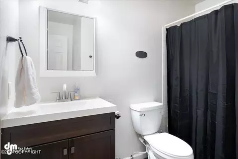609 Irwin St, Anchorage, AK 99508 photo 19