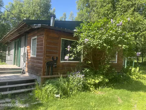 Exterior - 11436 Granite St, Sutton, AK 99674 photo 2 of 4
