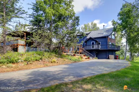 1825 E Pintail Dr, Wasilla, AK 99654