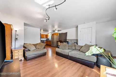 227 E 12th Ave, Anchorage, AK 99501 photo 6