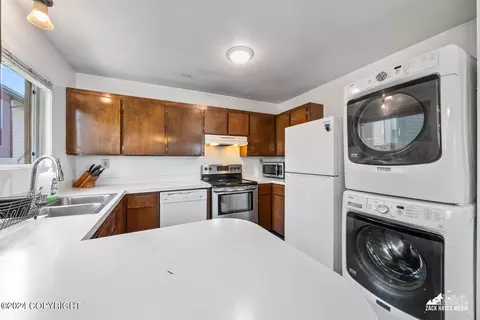 227 E 12th Ave, Anchorage, AK 99501 photo 40