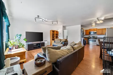 227 E 12th Ave, Anchorage, AK 99501 photo 4