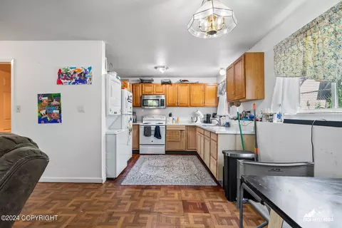 227 E 12th Ave, Anchorage, AK 99501 photo 23