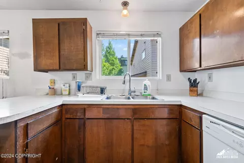 227 E 12th Ave, Anchorage, AK 99501 photo 42