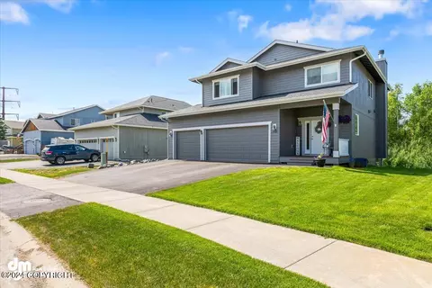 13108 Rosser Dr, Eagle River, AK 99577