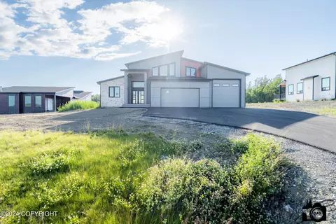 2334 S Sanctuary Dr, Palmer, AK 99645