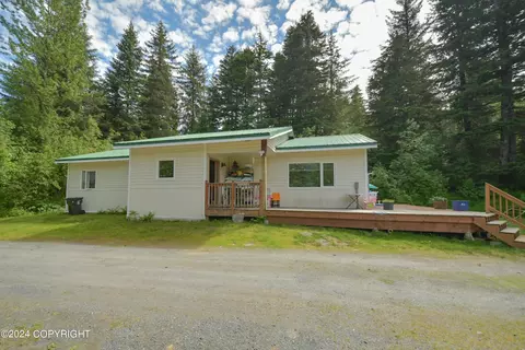 33775 Tressler Ave, Seward, AK 99664