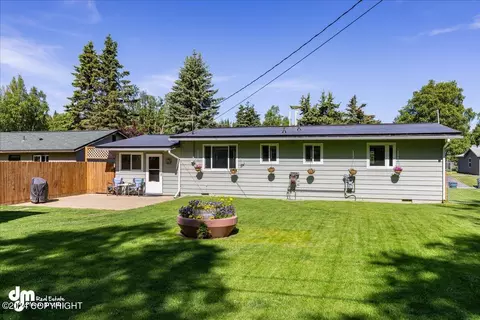 6601 Mulberry Dr, Anchorage, AK 99515