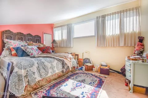 Bedroom - 35105 Lyon Dr, Sterling, AK 99672 photo 4 of 10