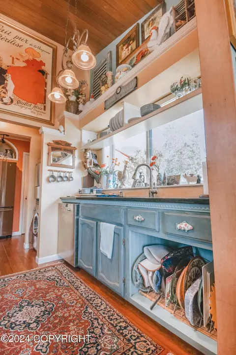 Kitchen - 35105 Lyon Dr, Sterling, AK 99672 photo 3 of 5