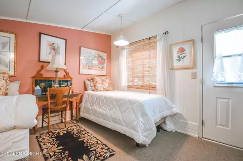 Bedroom - 35105 Lyon Dr, Sterling, AK 99672 photo 9 of 10