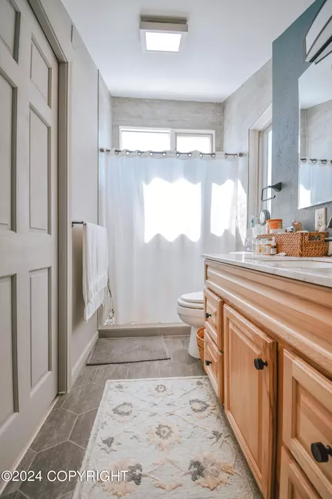Bath - 35105 Lyon Dr, Sterling, AK 99672 photo 5 of 10