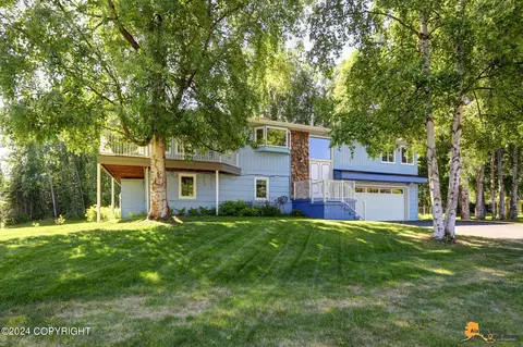 7710 Honeysuckle Dr, Anchorage, AK 99502