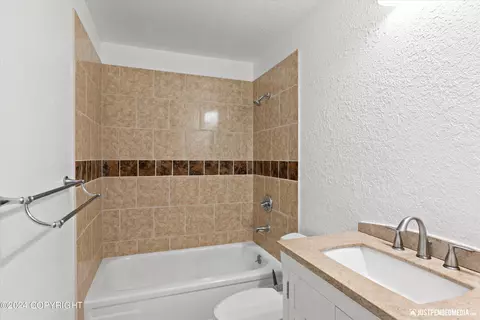 Bath - 504 Fredricks Dr, Anchorage, AK 99504 photo 2 of 2