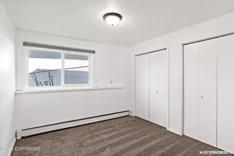 Bedroom - 504 Fredricks Dr, Anchorage, AK 99504 photo 4 of 4