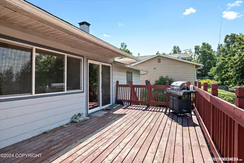 Exterior - 504 Fredricks Dr, Anchorage, AK 99504 photo 4 of 4