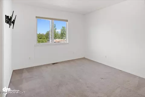 Bedroom - 8500 Rangeview Ave, Anchorage, AK 99504 photo 3 of 3