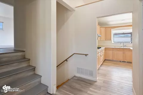 Entry Way - 8500 Rangeview Ave, Anchorage, AK 99504 photo 1 of 3