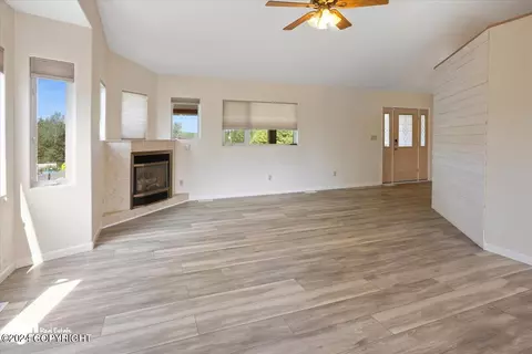 Living - 8500 Rangeview Ave, Anchorage, AK 99504 photo 2 of 6