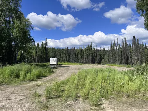12583 W Armstrong Rd, Houston, AK 99694