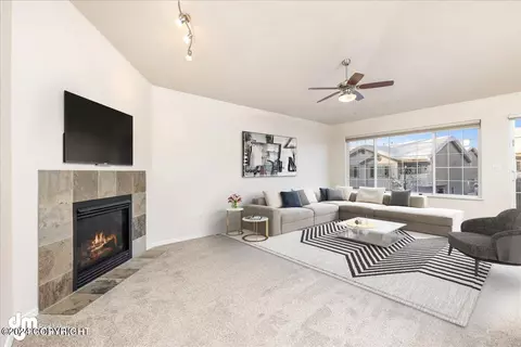5697 Sapphire Loop # 28, Anchorage, AK 99504 photo 5