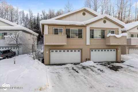 5697 Sapphire Loop # 28, Anchorage, AK 99504