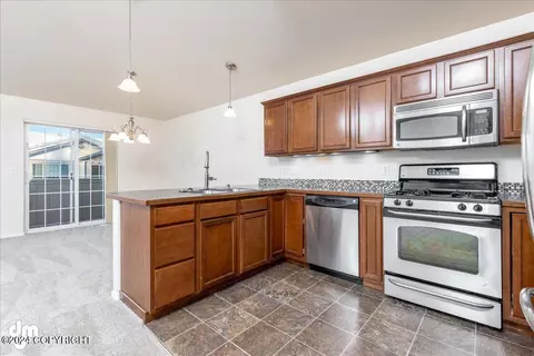 5697 Sapphire Loop # 28, Anchorage, AK 99504 photo 13