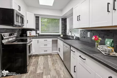 8973 W Parkview Terrace Loop, Eagle River, AK 99577 photo 14