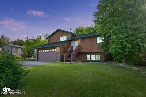 8973 W Parkview Terrace Loop, Eagle River, AK 99577