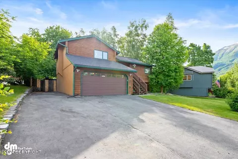 8973 W Parkview Terrace Loop, Eagle River, AK 99577 photo 3