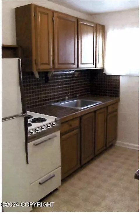 728 E 8th Ave, Anchorage, AK 99501 photo 6