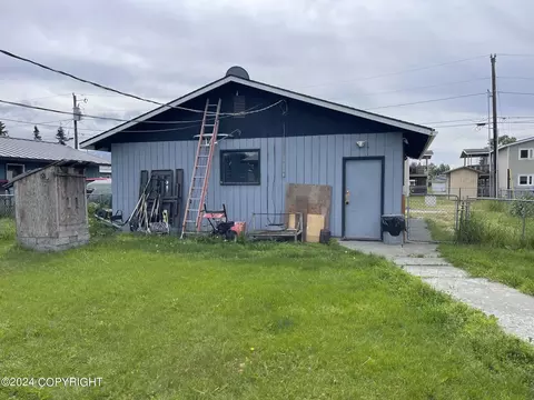 3932 E 6th Ave, Anchorage, AK 99508 photo 5