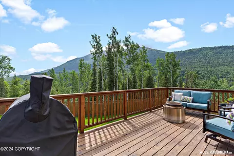 8655 Turlock Dr, Eagle River, AK 99577 photo 5