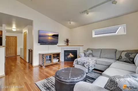 Living - 9386 Morningside Loop, Anchorage, AK 99515 photo 3 of 4