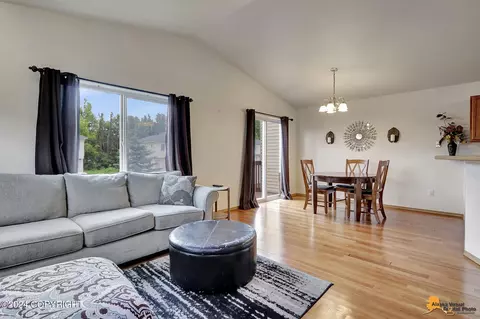 Living - 9386 Morningside Loop, Anchorage, AK 99515 photo 2 of 4