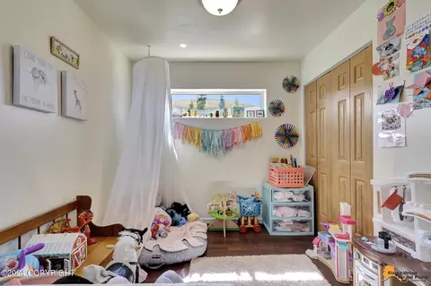 Bedroom - 9386 Morningside Loop, Anchorage, AK 99515 photo 6 of 10