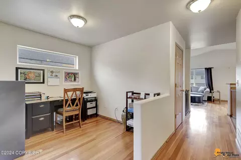 Entry Way - 9386 Morningside Loop, Anchorage, AK 99515 photo 4 of 8