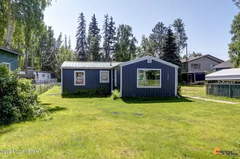 2808 W 32nd Ave, Anchorage, AK 99517
